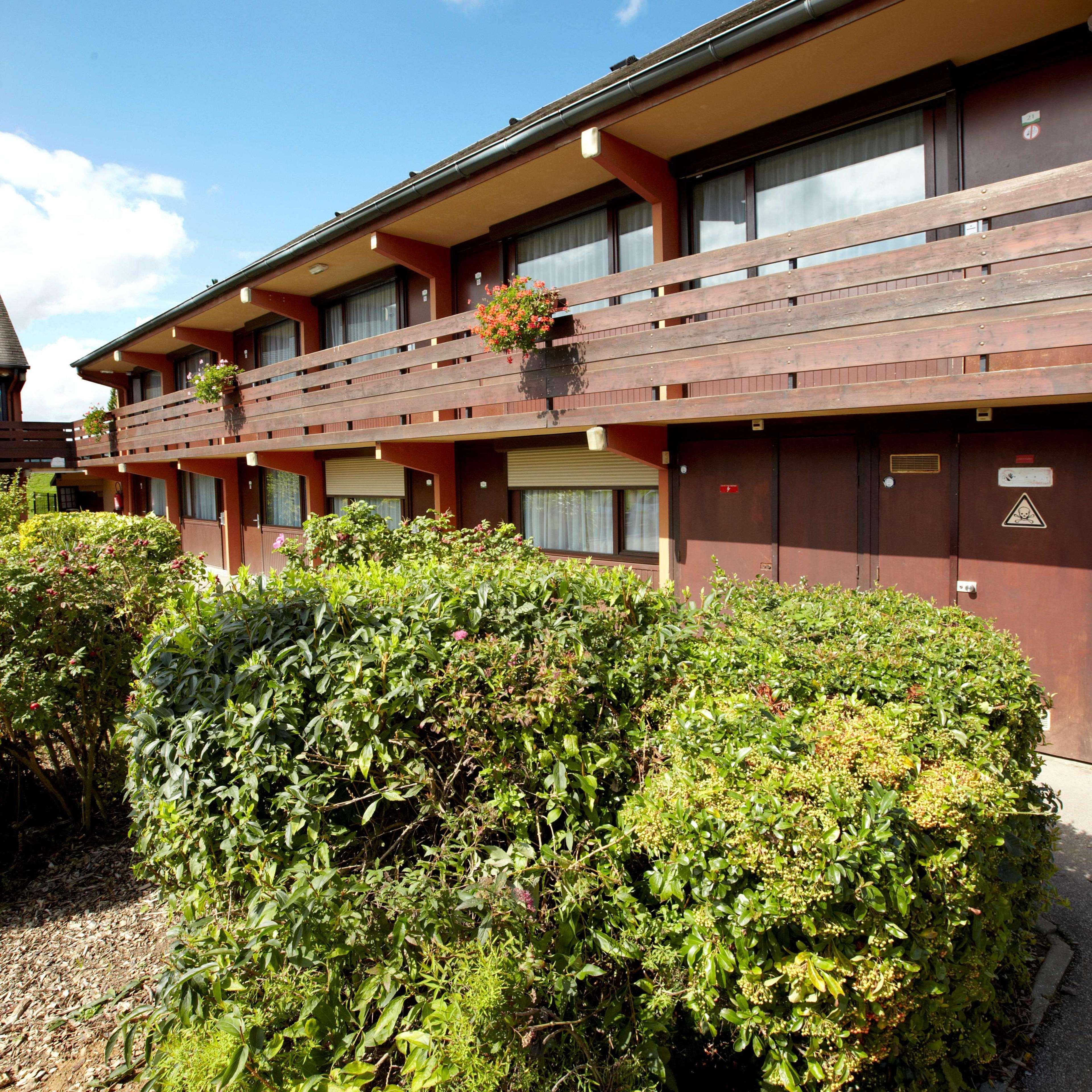 Campanile Rouen Nord - Mont-Saint-Aignan Hotel Екстериор снимка